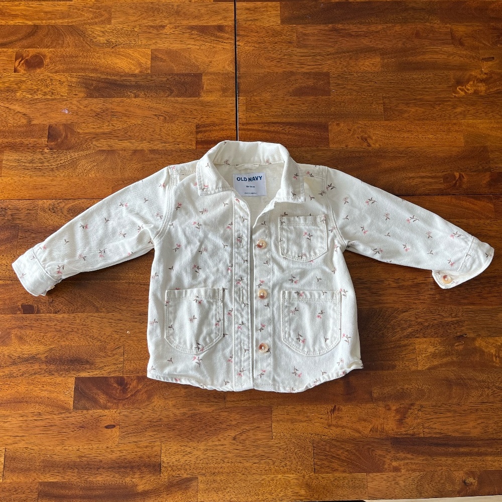 Old Navy floral print button up work shirt size 18-24months.